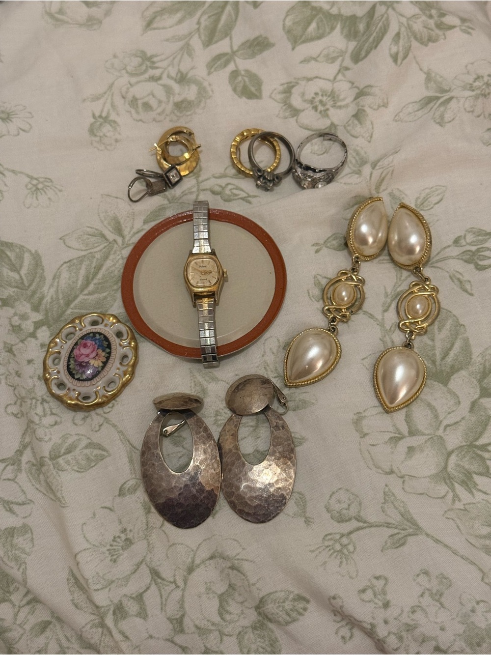 Vintage Jewelry Bundle - Women's Accessories